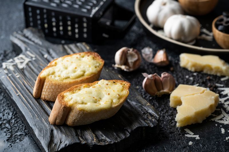 Garlic bread starter at Pizza inn